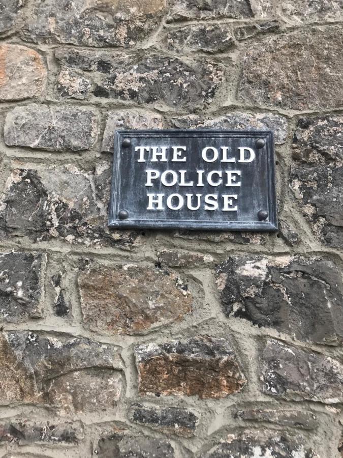 The Old Police House Panzió Cheddar Kültér fotó